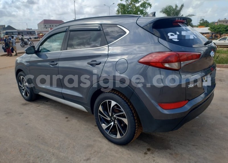 Big with watermark hyundai tucson west africa lome 11495