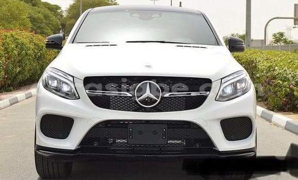 Buy Used Mercedes‒Benz GL–Class White Car in Lome in Togo Buy Used Mercedes‒Benz GL–Class White Car in Lome in Togo