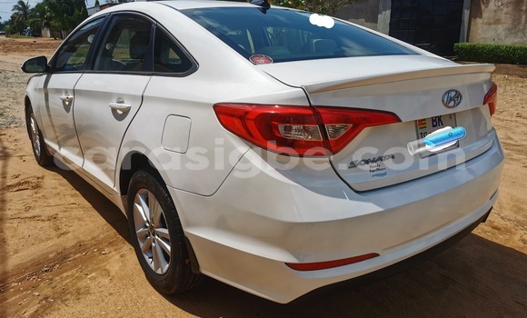 Acheter Occasion Voiture Hyundai Sonata Blanc à Lomé, Maritime Acheter Occasion Voiture Hyundai Sonata Blanc à Lomé, Maritime