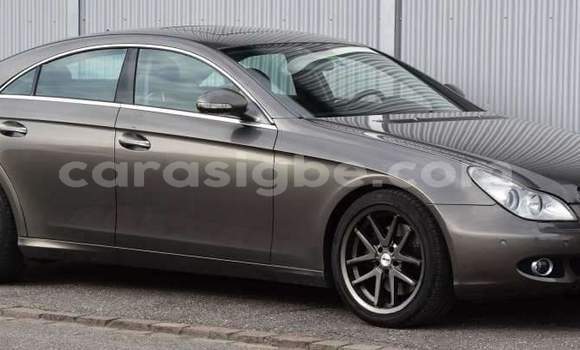 Buy Used Mercedes‒Benz CLS–Class Brown Car in Lome in Maritime Buy Used Mercedes‒Benz CLS–Class Brown Car in Lome in Maritime
