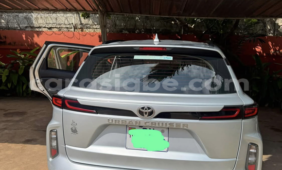 Acheter Occasion Voiture Toyota Urban Cruiser Gris à Lomé, Maritime