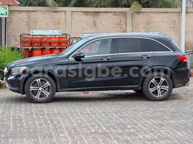 Big with watermark mercedes benz glc maritime lome 11539