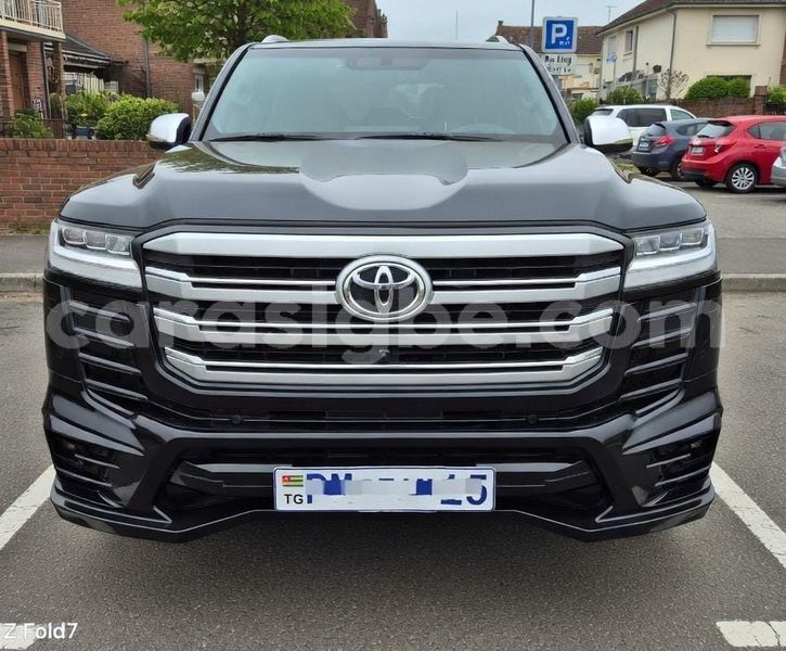 Big with watermark toyota land cruiser togo lome 11542