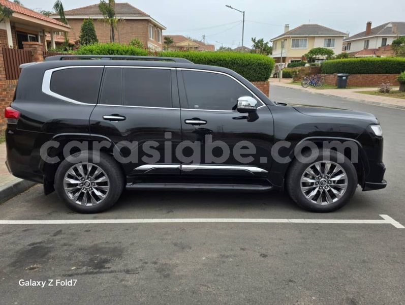 Big with watermark toyota land cruiser togo lome 11542