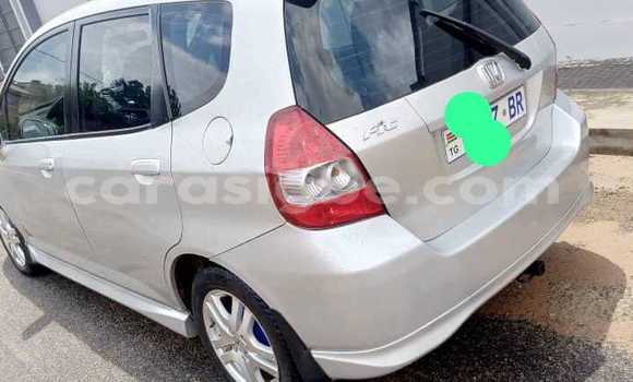 Acheter Occasion Voiture Honda Jazz Blanc à Lomé, Togo Acheter Occasion Voiture Honda Jazz Blanc à Lomé, Togo