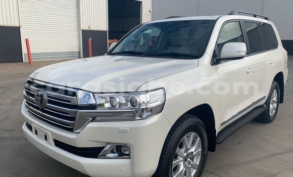 Acheter Occasion Voiture Toyota Land Cruiser Blanc à Lomé, Maritime