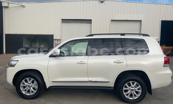Acheter Occasion Voiture Toyota Land Cruiser Blanc à Lomé, Maritime Acheter Occasion Voiture Toyota Land Cruiser Blanc à Lomé, Maritime