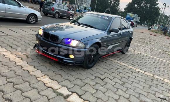 Acheter Occasion Voiture BMW E46 Noir à Lomé, Maritime Acheter Occasion Voiture BMW E46 Noir à Lomé, Maritime