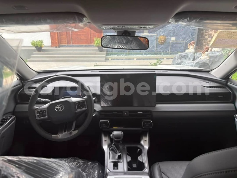 Big with watermark toyota rav4 maritime lome 11585