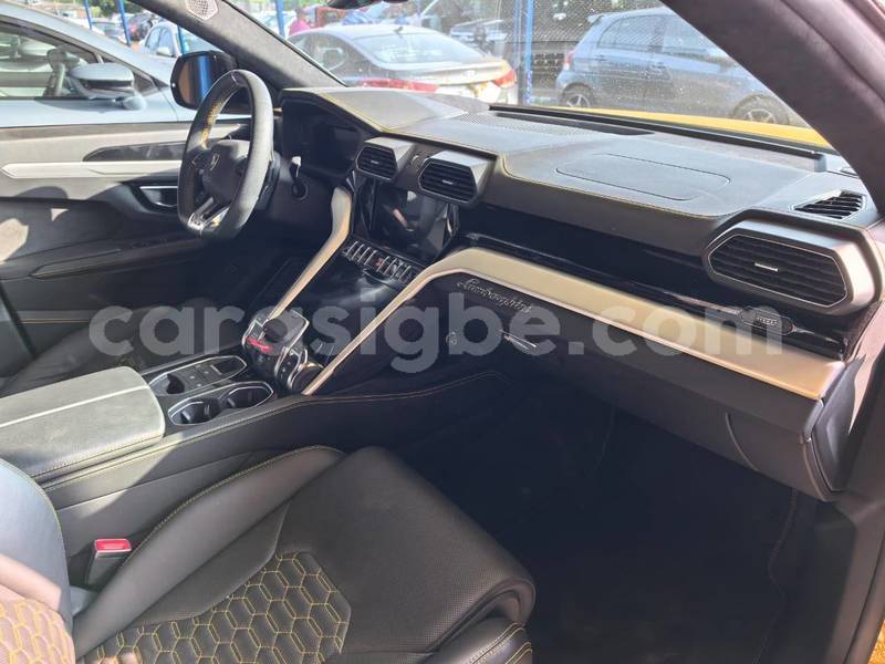 Big with watermark lamborghini urus maritime lome 11592