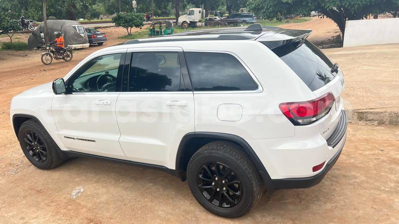 Big with watermark jeep grand cherokee maritime lome 11594