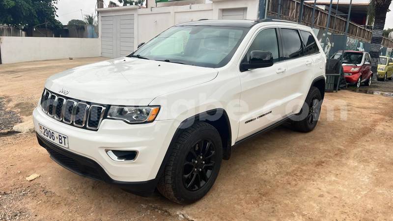 Big with watermark jeep grand cherokee maritime lome 11594