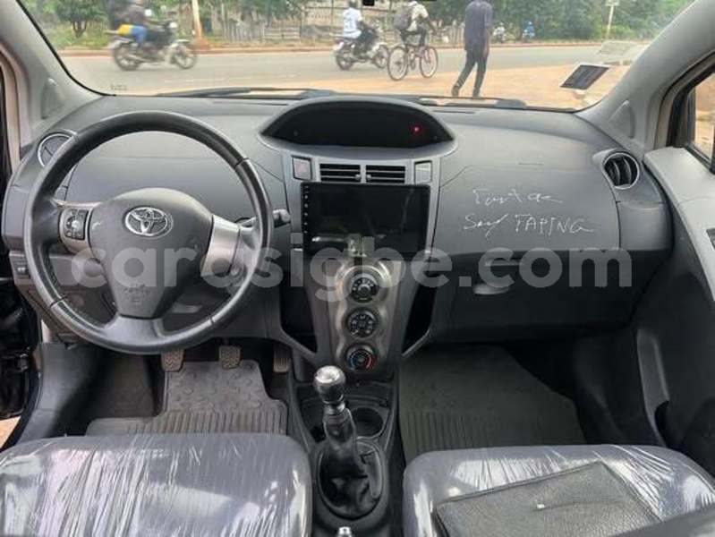 Big with watermark toyota yaris maritime lome 11628
