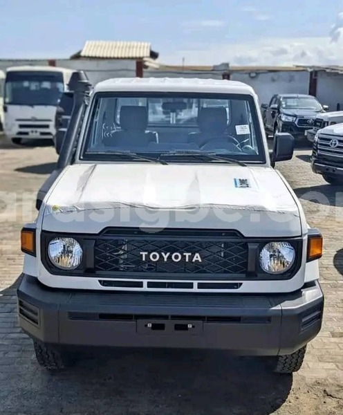 Big with watermark toyota land cruiser togo lome 11632