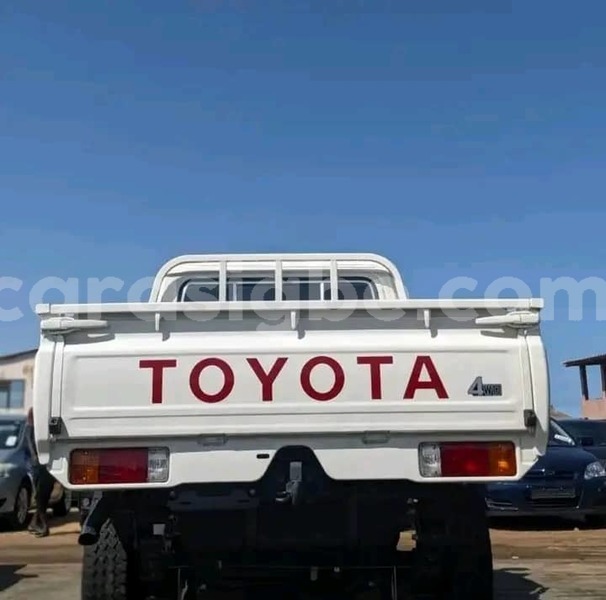 Big with watermark toyota land cruiser togo lome 11632
