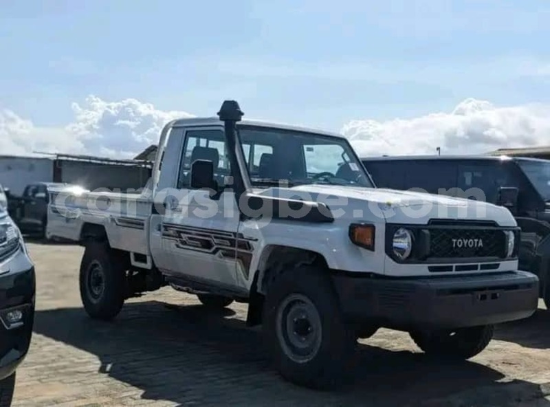 Big with watermark toyota land cruiser togo lome 11632