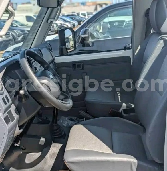 Big with watermark toyota land cruiser togo lome 11632