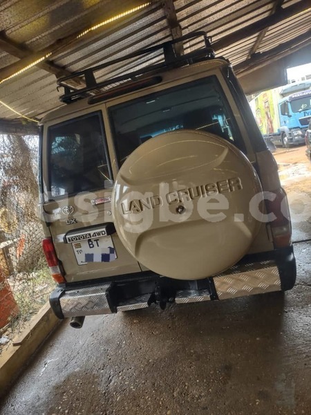 Big with watermark toyota land cruiser togo lome 11645