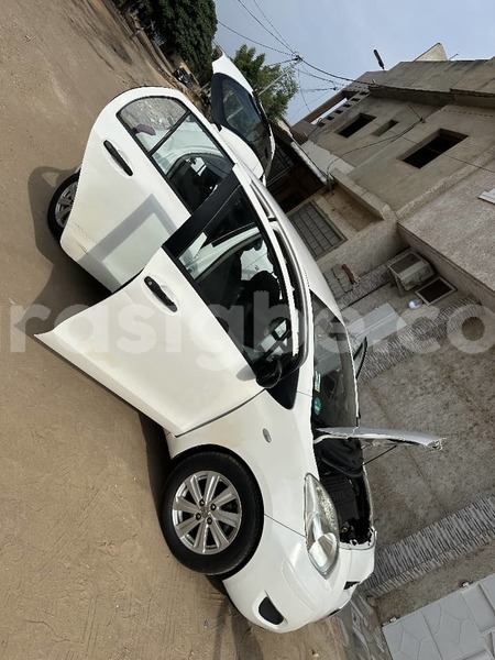 Big with watermark toyota yaris maritime lome 11650