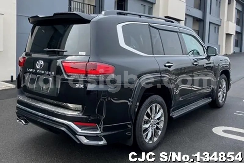 Big with watermark toyota land cruiser west africa lome 11655