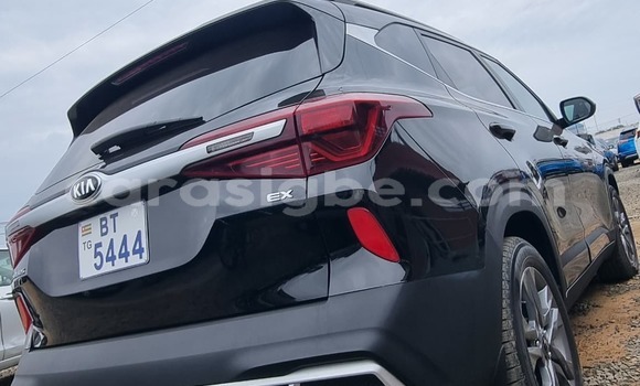 Acheter Neuf Voiture Kia Sportage Noir à Lomé, Togo Acheter Neuf Voiture Kia Sportage Noir à Lomé, Togo