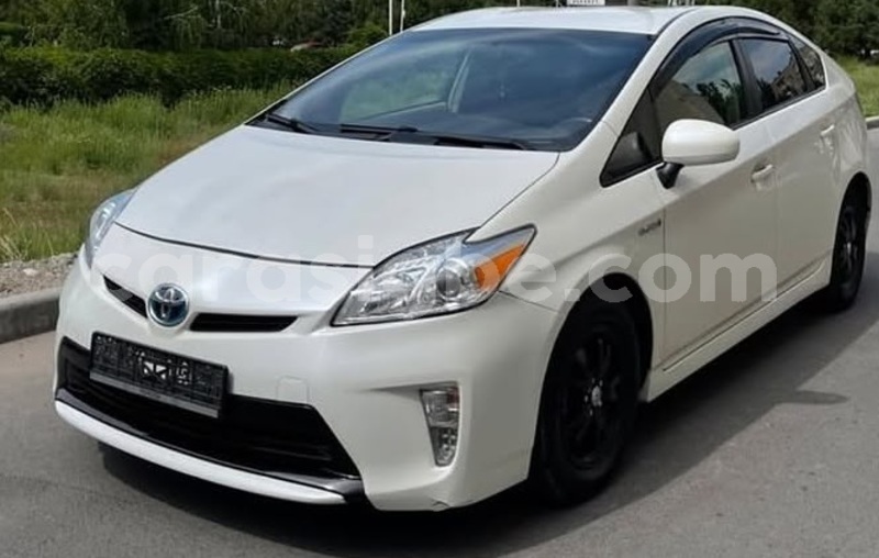 Big with watermark toyota prius maritime lome 11660