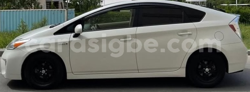 Big with watermark toyota prius maritime lome 11660