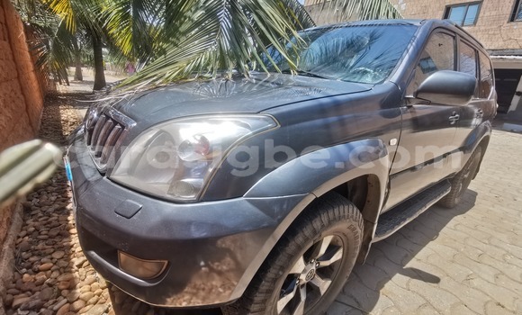 Buy Used Toyota Land Cruiser Prado Silver Car in Lome in Maritime Buy Used Toyota Land Cruiser Prado Silver Car in Lome in Maritime