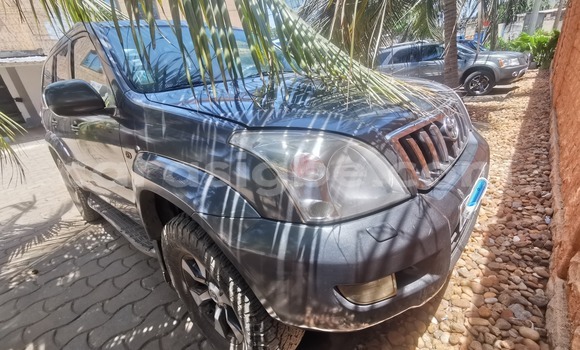 Buy Used Toyota Land Cruiser Prado Silver Car in Lome in Maritime Buy Used Toyota Land Cruiser Prado Silver Car in Lome in Maritime