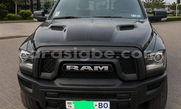 Acheter Occasion Voiture Dodge RAM Noir à Adawlato, Togo