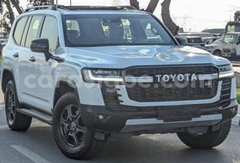 Big with watermark toyota land cruiser maritime lome 11679