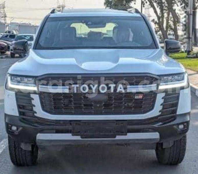 Big with watermark toyota land cruiser maritime lome 11679
