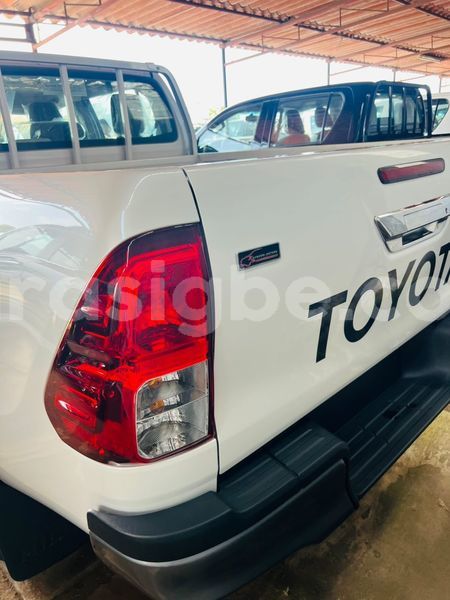Big with watermark toyota hilux togo lome 11684