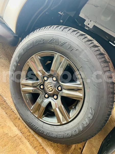 Big with watermark toyota hilux togo lome 11684
