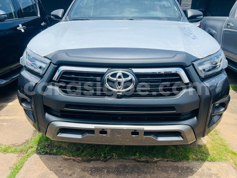 Big with watermark toyota hilux togo lome 11686