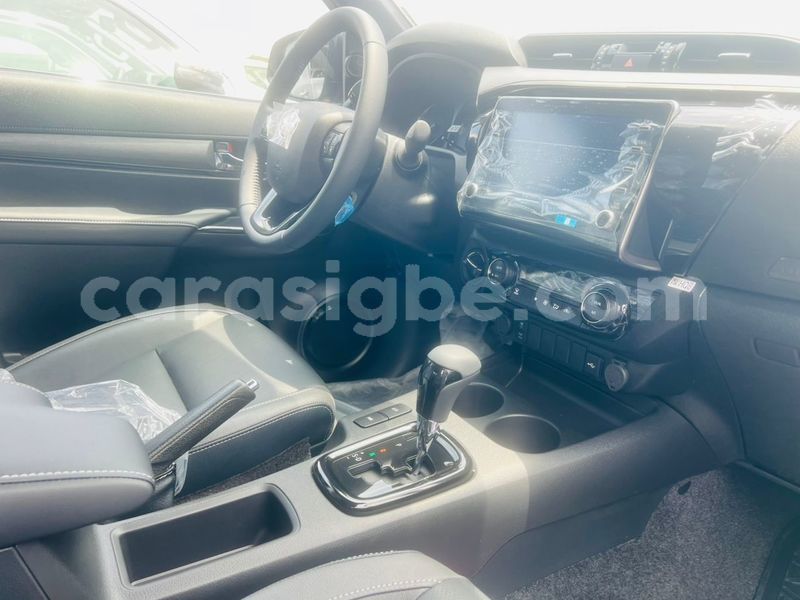 Big with watermark toyota hilux togo lome 11686