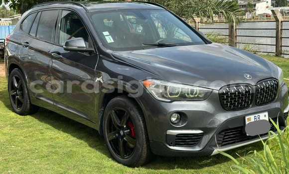 Acheter Occasion Voiture BMW X1 Noir à Lome, West africa