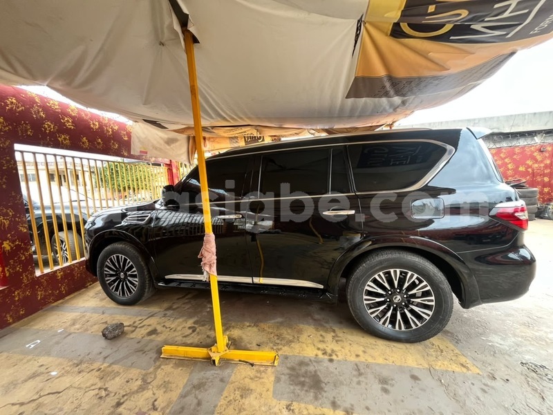 Big with watermark nissan patrol togo lome 11702