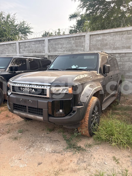 Big with watermark toyota land cruiser prado maritime lome 11703