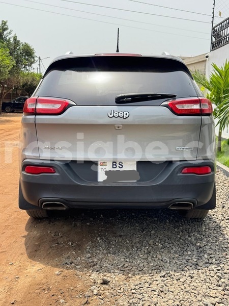 Big with watermark jeep cherokee maritime lome 11706