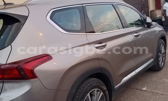 Acheter Occasion Voiture Hyundai Santa Fe Marron à Lomé, Maritime Acheter Occasion Voiture Hyundai Santa Fe Marron à Lomé, Maritime