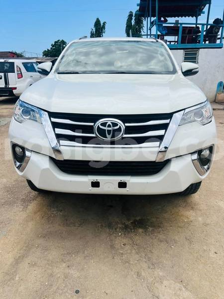 Big with watermark toyota fortuner togo lome 11710