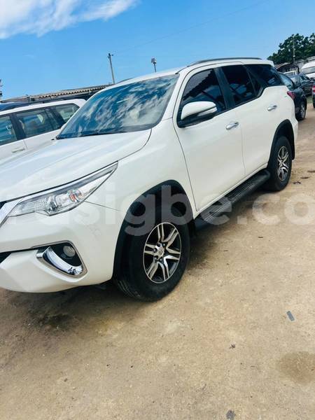 Big with watermark toyota fortuner togo lome 11710