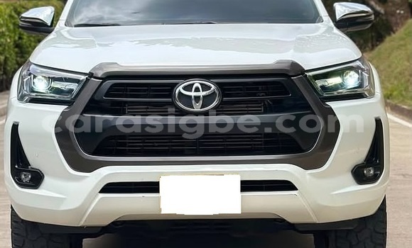 Acheter Occasion Voiture Toyota Hilux Blanc à Lomé, Maritime Acheter Occasion Voiture Toyota Hilux Blanc à Lomé, Maritime