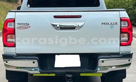 Acheter Occasion Voiture Toyota Hilux Blanc à Lomé, Maritime Acheter Occasion Voiture Toyota Hilux Blanc à Lomé, Maritime