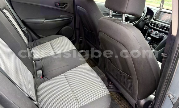 Buy Used Hyundai Kona Silver Car in Lome in Maritime Buy Used Hyundai Kona Silver Car in Lome in Maritime