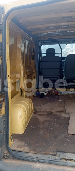 Big with watermark renault 10 maritime lome 11722