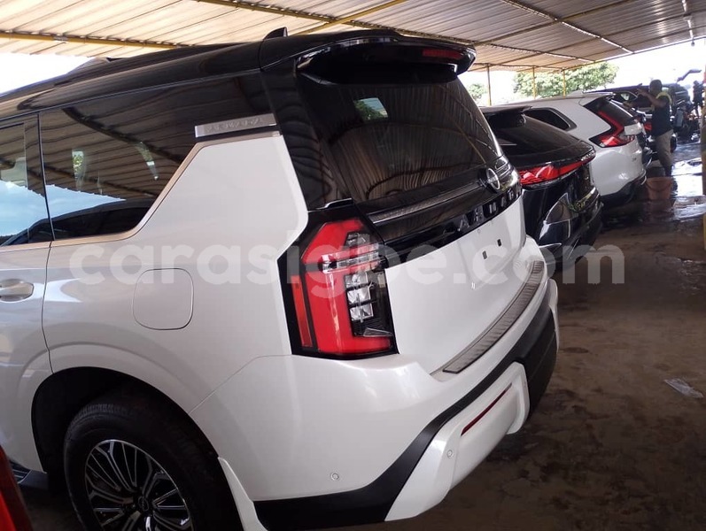 Big with watermark nissan armada togo lome 11723