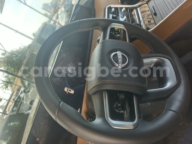 Big with watermark nissan patrol togo lome 11724