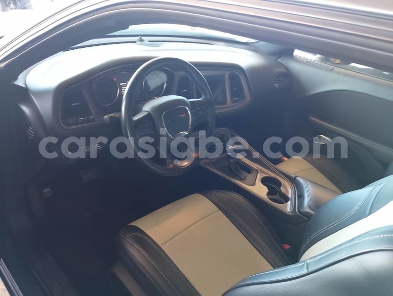 Big with watermark dodge challenger togo lome 11725